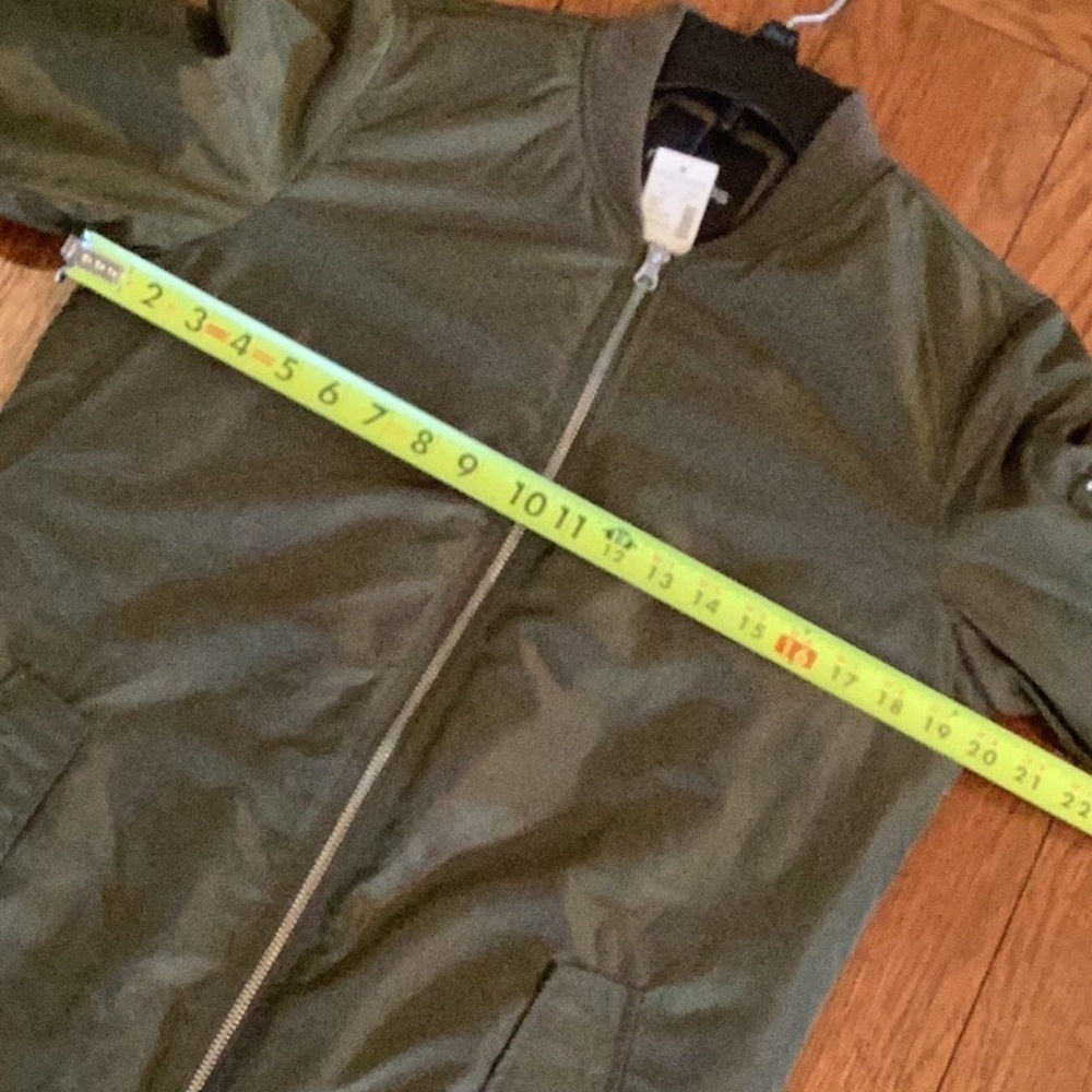 Maurice’s olive green quilt lined jacket, NWT. Women’s size medium - Picture 6 of 12